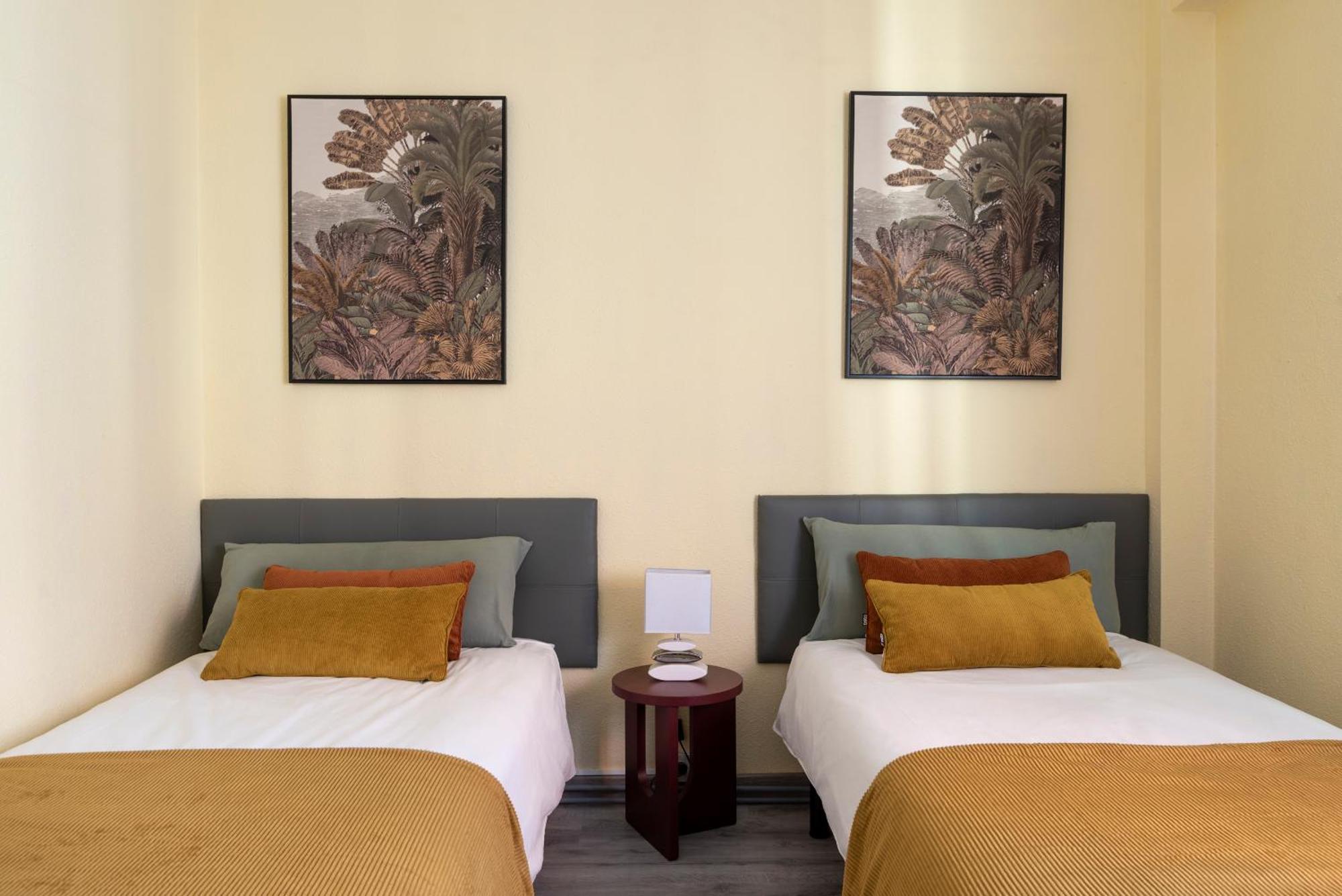Apartamento Cerca Estaciones ซานตานเดร์ ภายนอก รูปภาพ