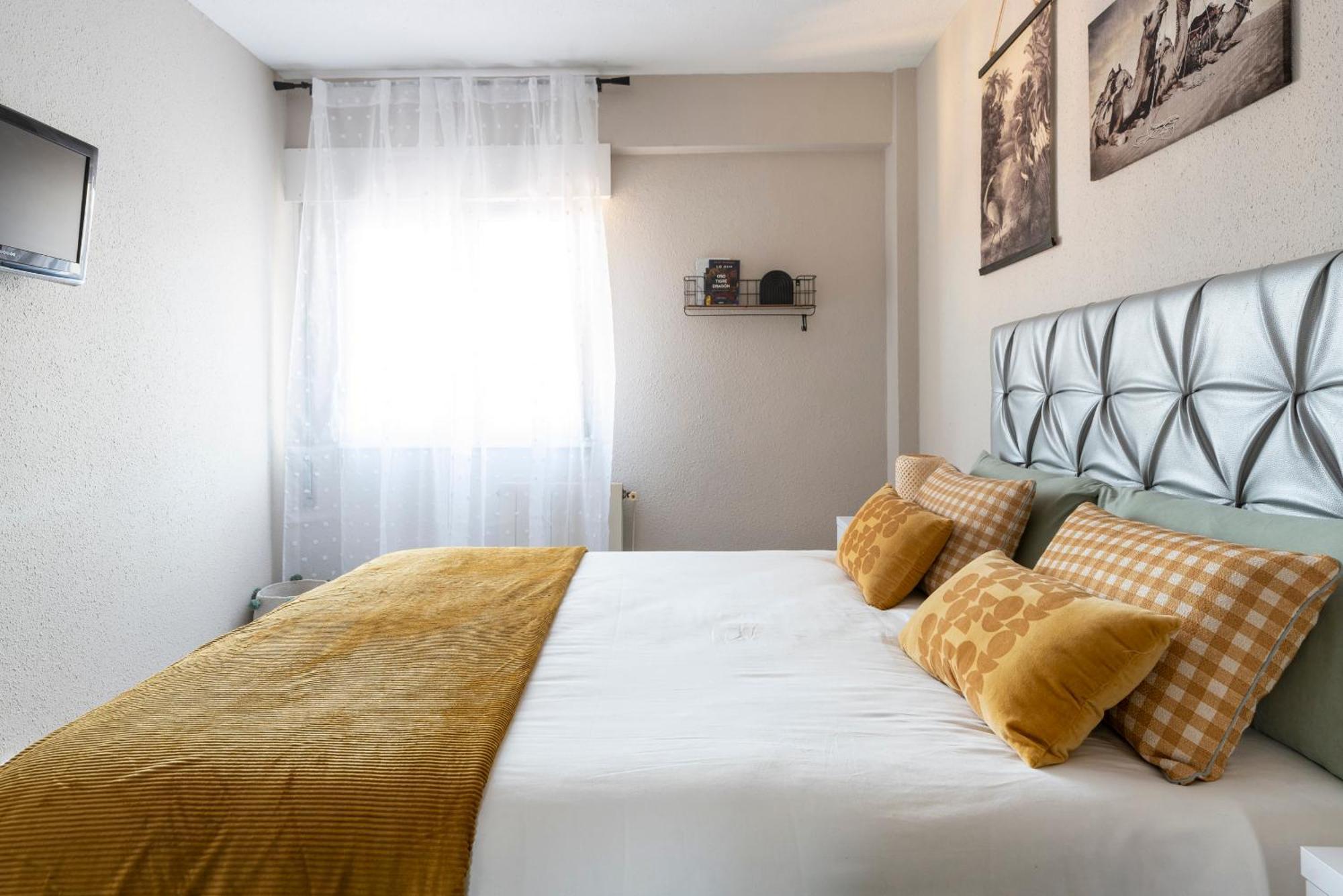 Apartamento Cerca Estaciones ซานตานเดร์ ภายนอก รูปภาพ